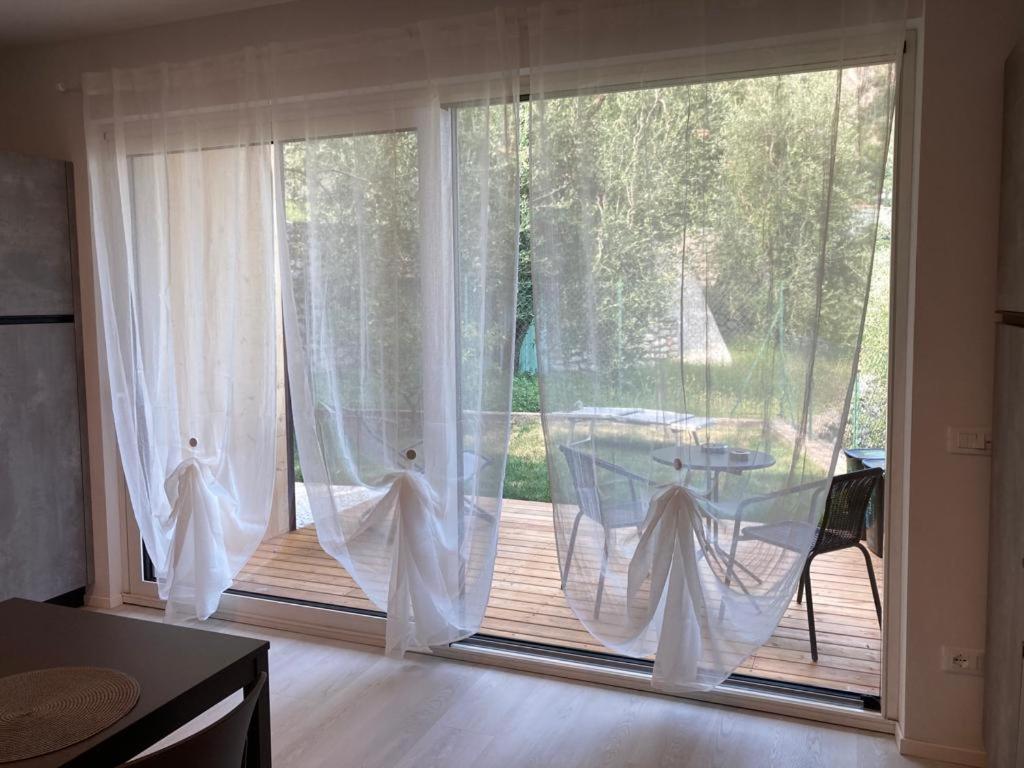 La Casa Sul Lago Apartments - Lemon Tree Apartment Limone sul Garda Exterior foto